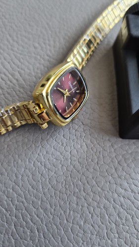 New dobria gold women watch - new,
